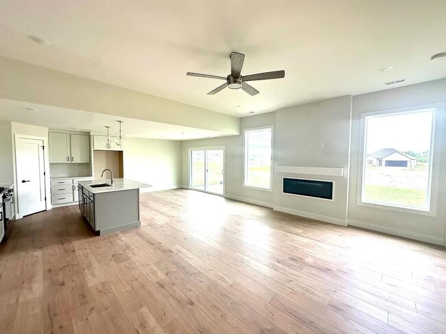 Building Photo - 5317 Makana Ln