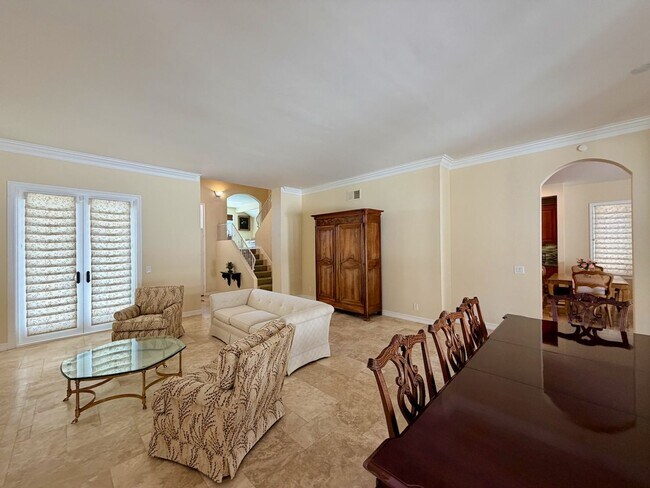 Building Photo - For Rent Available Now - Furnished House 3+BR 2.5Ba in Del Mar, charming furnished home in the hi...