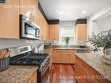 Building Photo - 6566 Sierra Ln