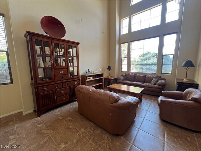 Building Photo - 1384 Cll Calma
