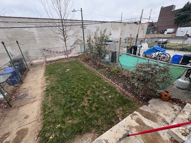 Building Photo - 4941 Darrah St