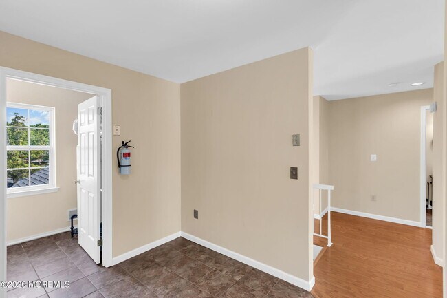 Building Photo - 24 Pagoda Ln