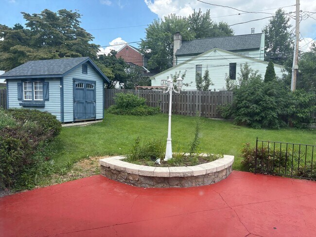 Building Photo - 3 Bed Single Family in Springfield