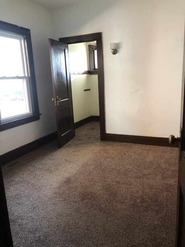 Building Photo - 2501 Central Ave