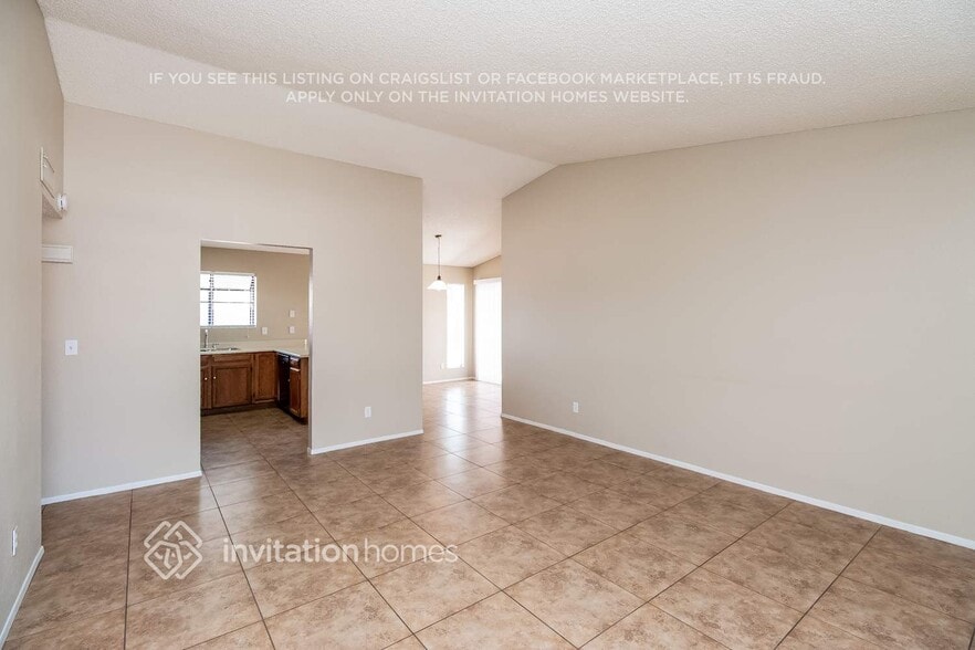 Building Photo - 5037 E Bannock St