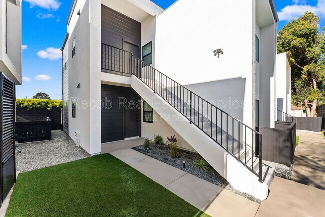 Building Photo - 6730 Mohawk St