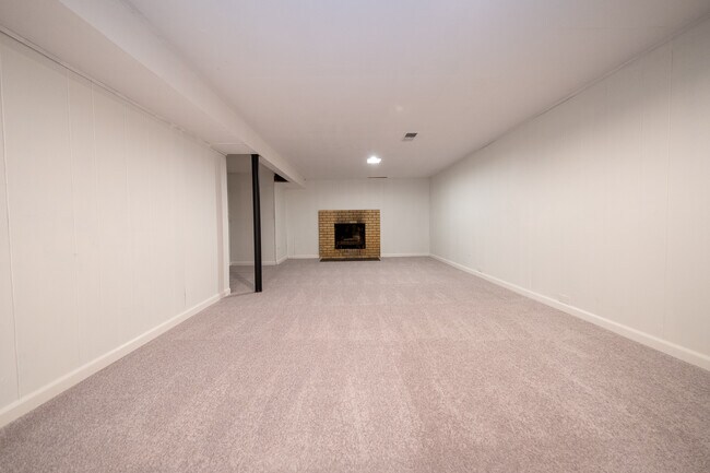 Building Photo - 4517 W 113th St