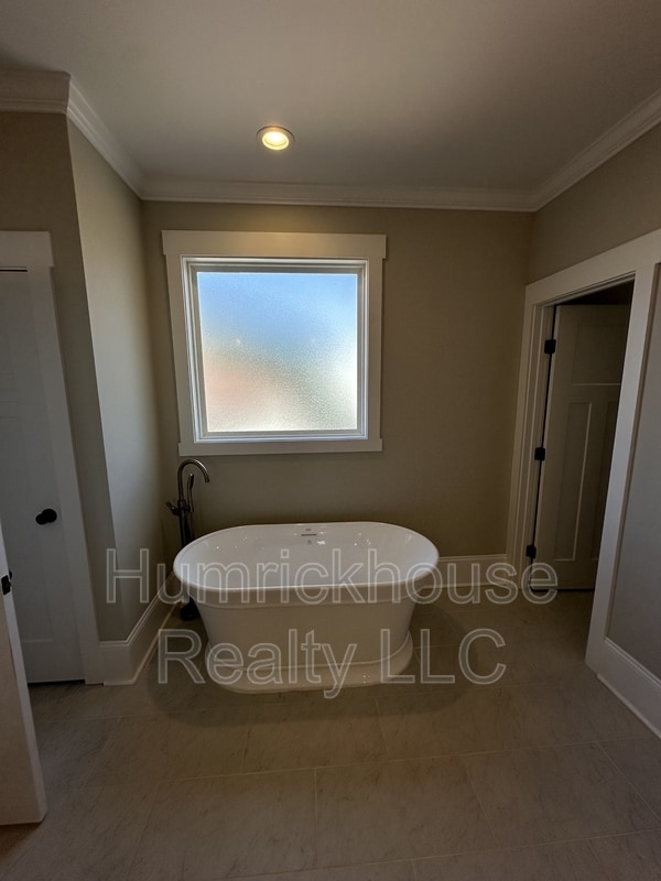 Building Photo - 1808 Berryhill Rd