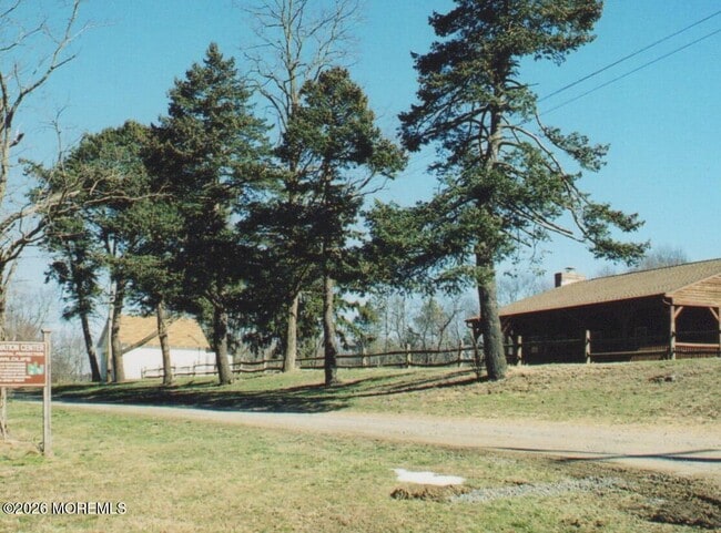 Building Photo - 14 Homestead Ln