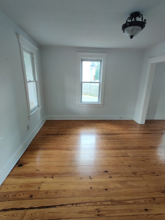 Building Photo - 282 N Prospect Ave
