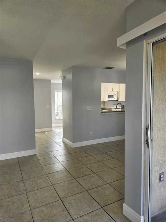 Building Photo - 2321 Water View Loop