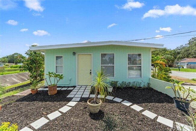 Building Photo - 6470 64th Ave N