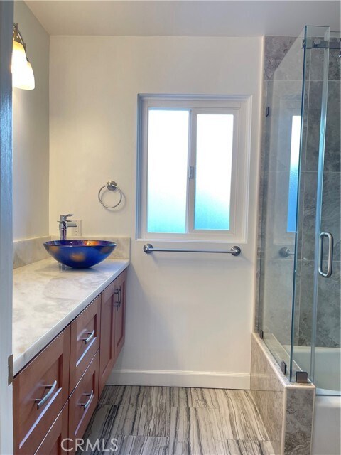 Building Photo - 6326 Villa Rosa Dr