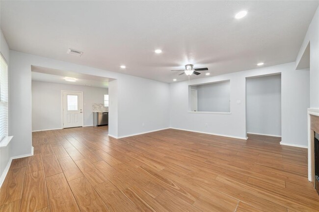 Building Photo - 12111 Country Orchard Ln