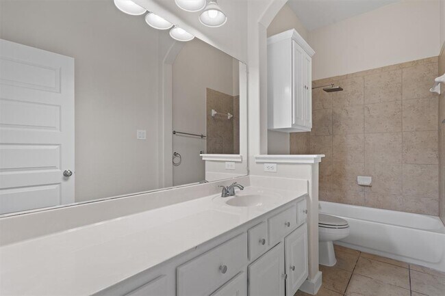 Building Photo - 19604 Moorlynch Ave