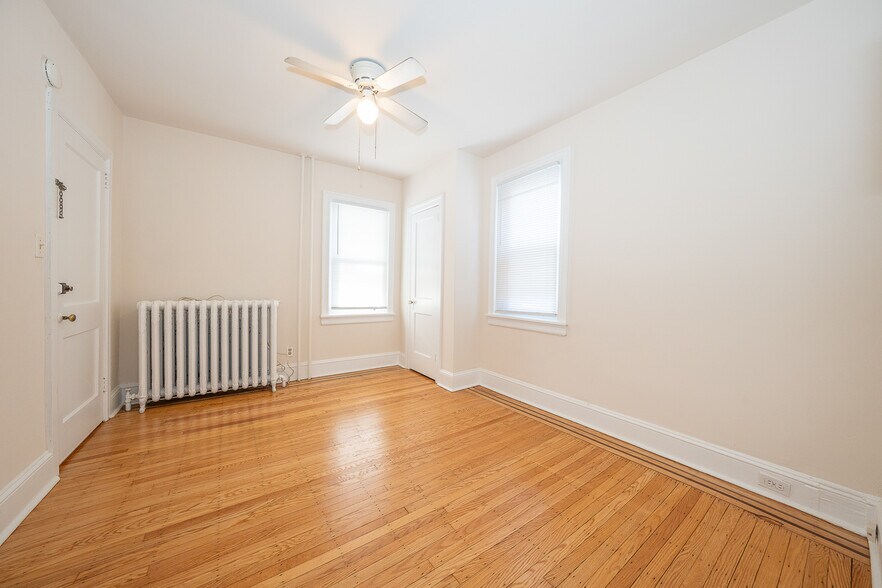 Building Photo - 238 Delmont Ave