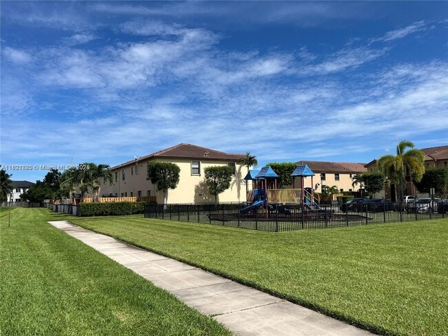 Building Photo - 16309 SW 71st Terrace