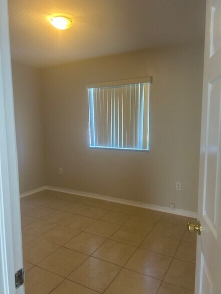 Building Photo - 17106 SW 138th Ct