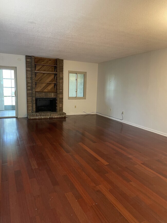 7 Escondido Cir 7 Escondido Cir Altamonte Springs FL 32701