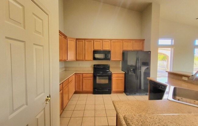 Building Photo - 1101 Bourbon St