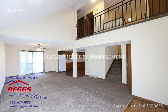 Building Photo - 317 Dains St