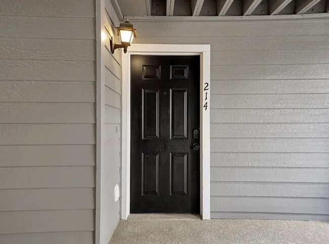 Building Photo - Get $1000 OFF Luxury Renovated 1BR!!! — Move in by 02/07