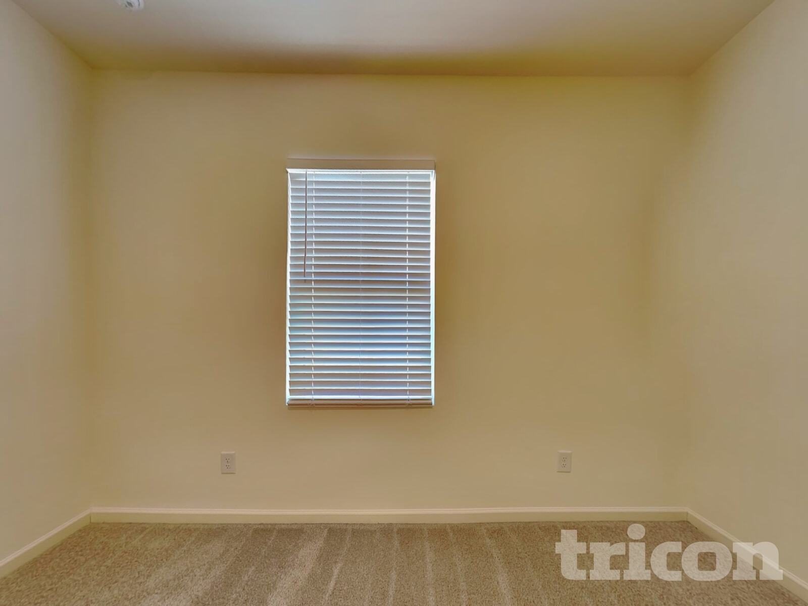 Building Photo - 179 Long Dr