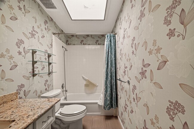 Building Photo - 7527 N Hollow Cir