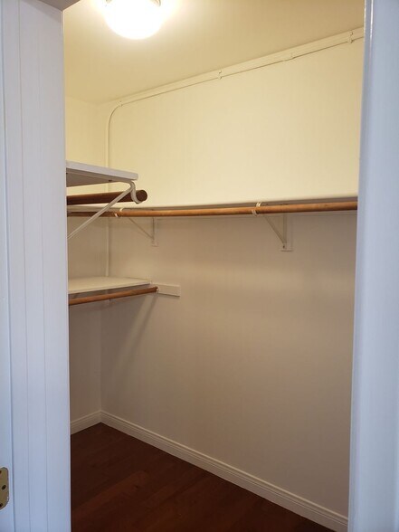 Building Photo - 3bed / 2 bath House for Rent in Monterey Park!