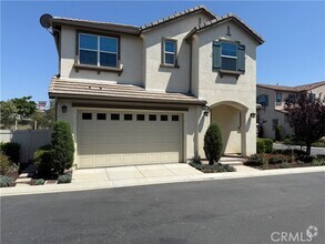 Building Photo - 5204 Arlington Dr