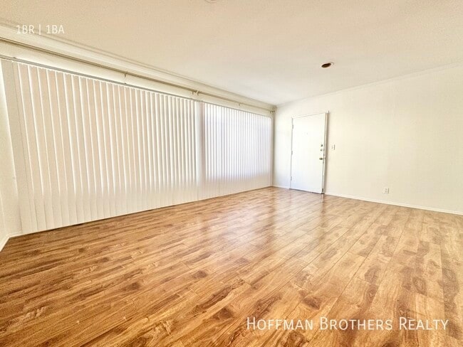 Building Photo - 1350 Laurel Ave