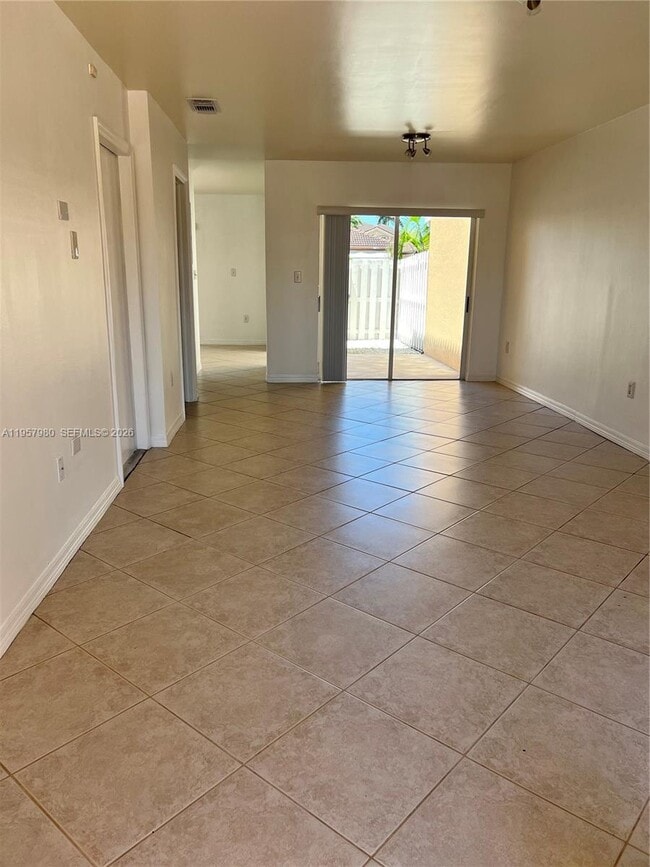 Building Photo - 3810 SW 153rd Pl