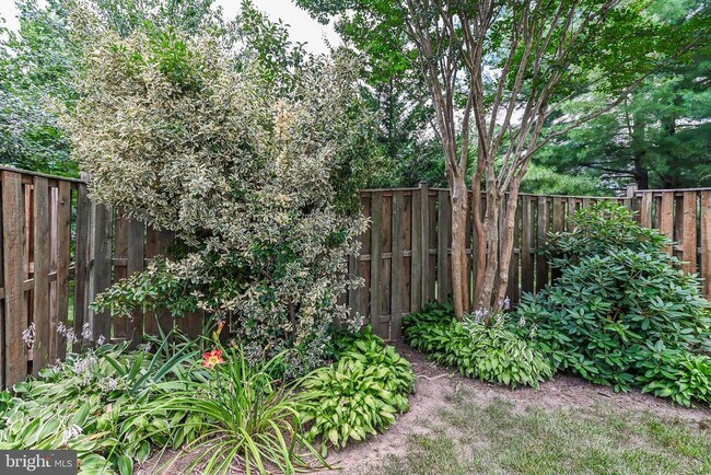 Building Photo - 829 Valemount Terrace NE