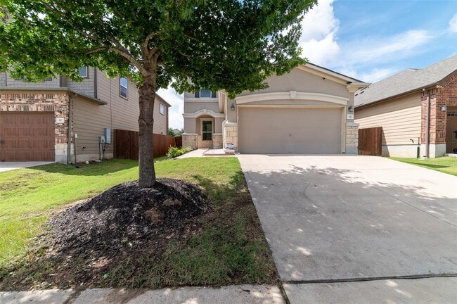 Building Photo - 321 Tordesillas Dr