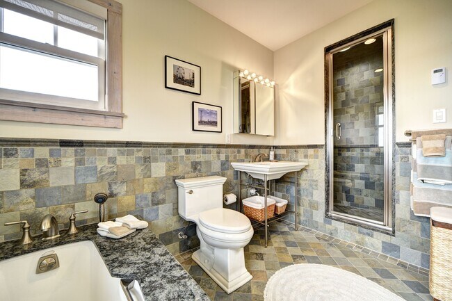 Building Photo - 155 Marine Blvd