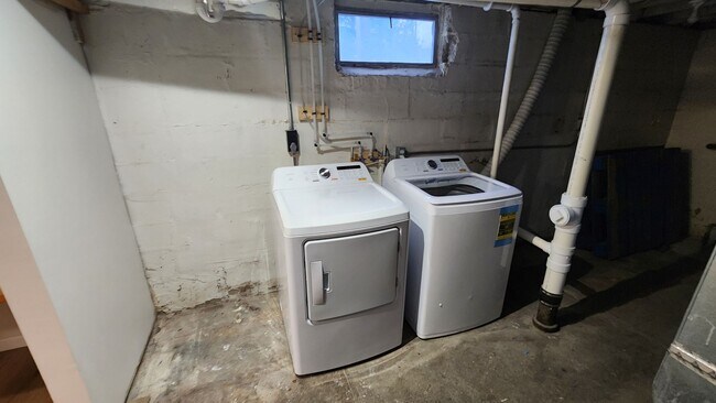 Building Photo - pin00