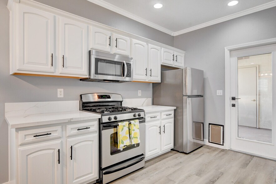 Building Photo - 1500 Ruby Cliffs Ln