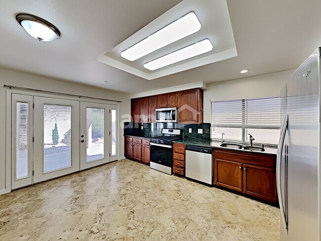 Building Photo - 8630 Tiverton Rd