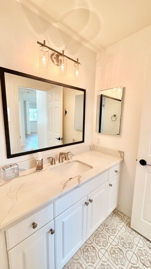 Building Photo - Beautifully Remodeled and Updated Upstairs Condo Unit in the Private & Gated Vista Way Village Co...