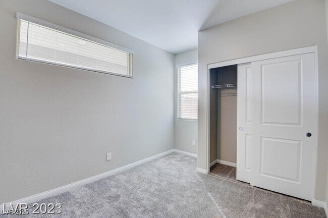 Building Photo - 4148 Elegant Chateau St