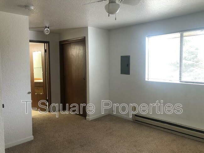 Building Photo - 7125 Rainier Dr