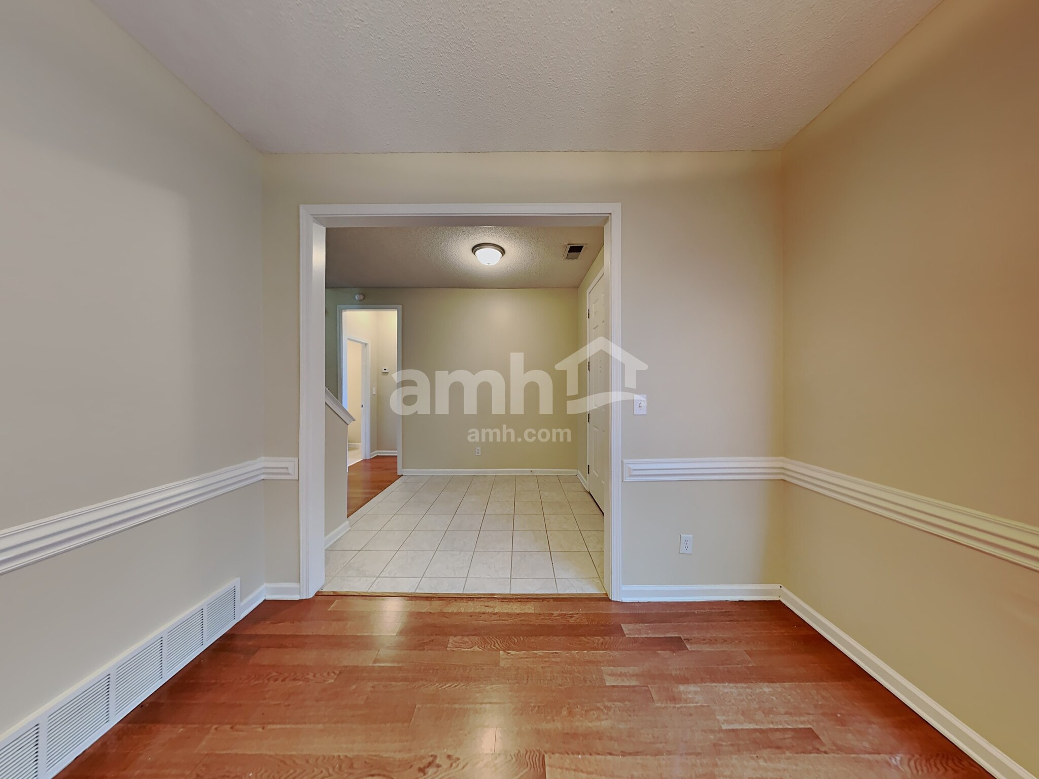 Building Photo - 9619 Morning Shadow Dr