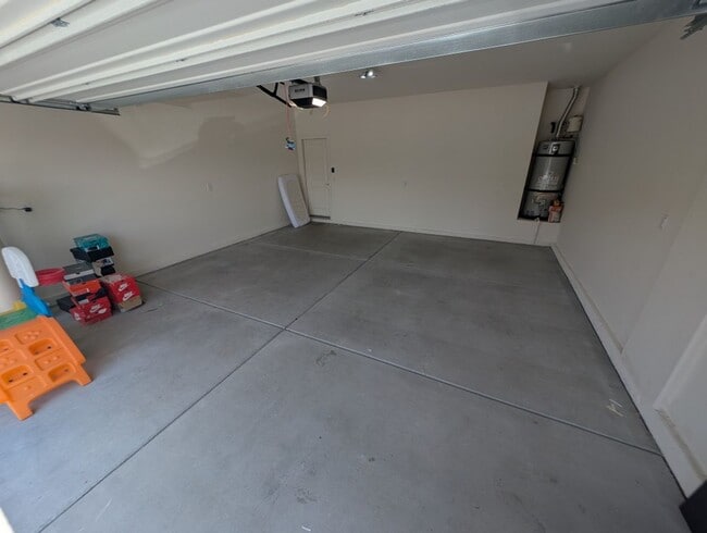 Building Photo - 3752 Andorian Ave