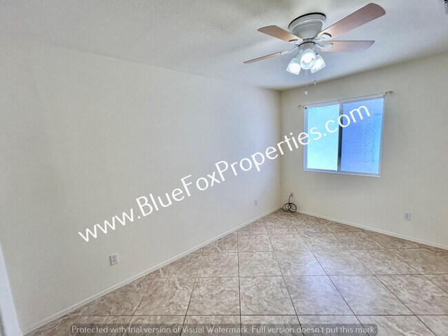 Building Photo - 2578 W Bluffs Peak Ct