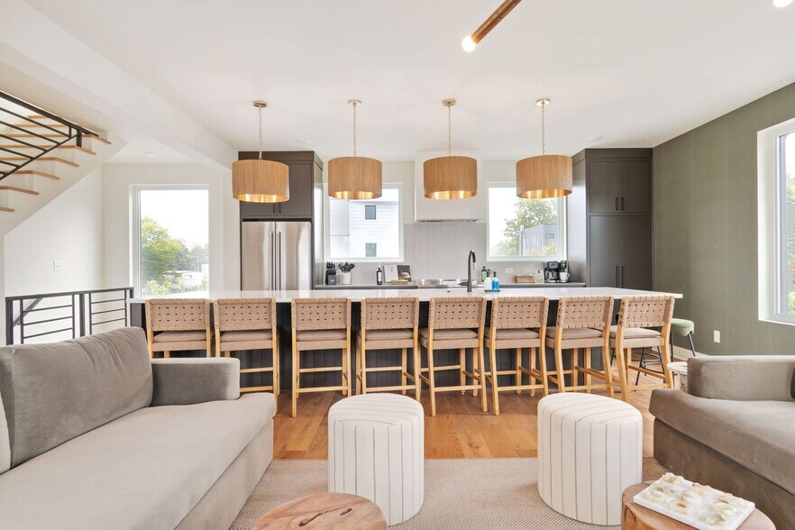 Building Photo - 1117 3rd Ave S