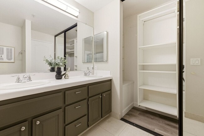 Building Photo - 3279 Mt Diablo Ct