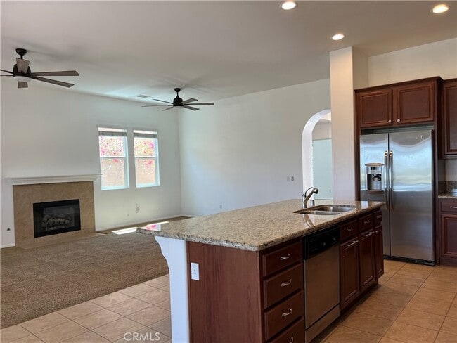 Building Photo - 77184 California Dr