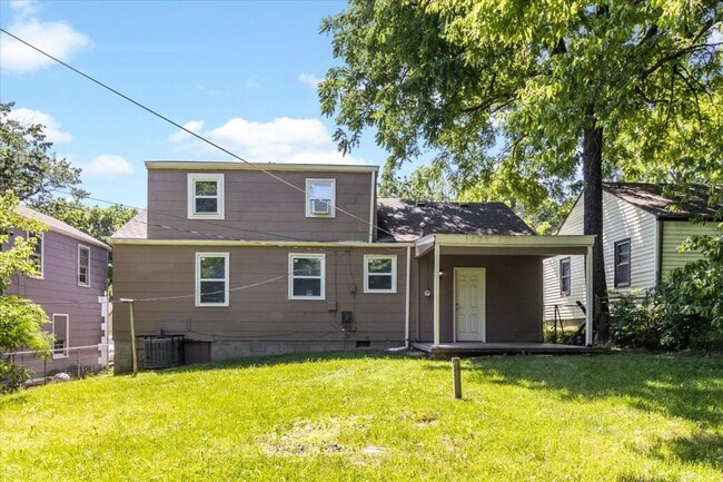 Building Photo - 8023 Garfield Ave