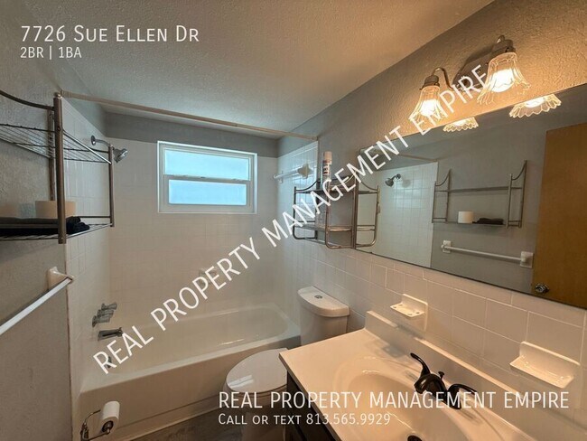 Building Photo - 7726 Sue Ellen Dr