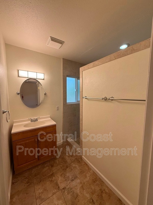 Building Photo - 17959 Berta Canyon Rd